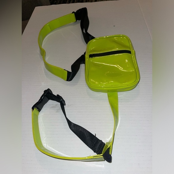 Fashion‎ nova lime green waist thigh bag - Picture 1 of 6
